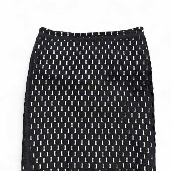 Elegant black and White  Women's Skirt - Picture 1 of 5